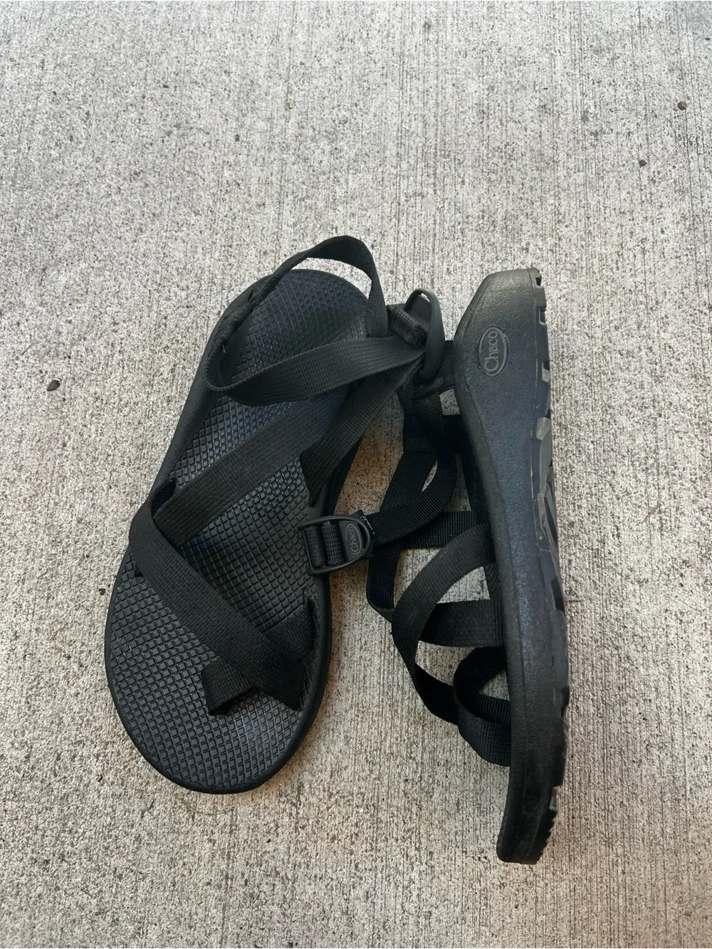 Men’s Chaco black LIKE NEW size 9